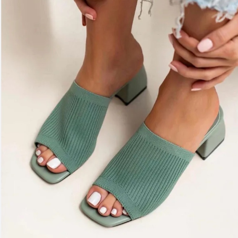 Everlane Glove Mule in Seafoam